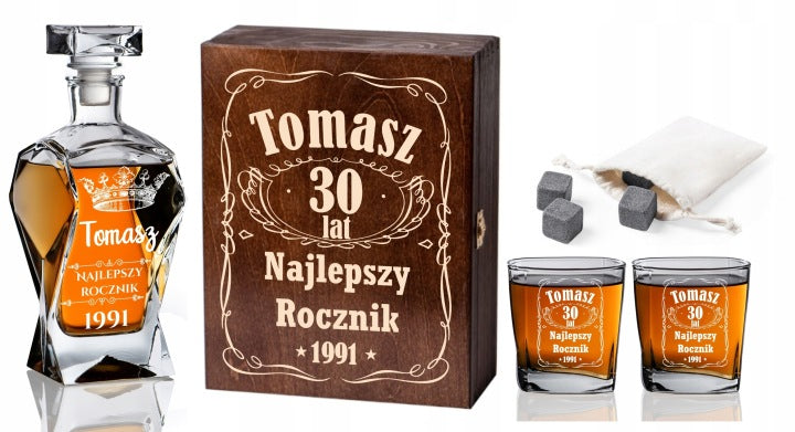 Engraved Whisky Decanter and Glasses in Wooden Gift Box for Birthdays